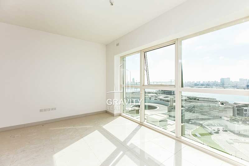 Bedroom-with-view-of-Al-Reem-island-in-2-bedroom-apartment-for-sale