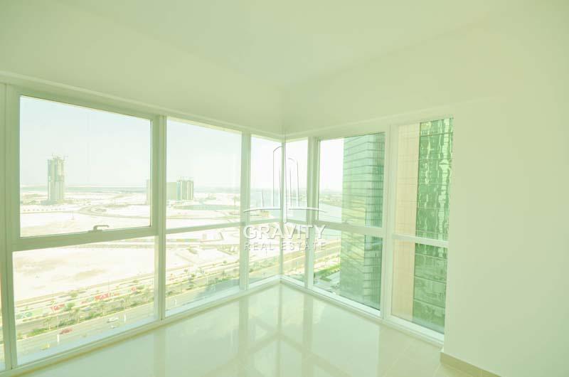 Bedroom-in-MAG-5-Marina-Square-with-a-view-of-Al-Reem-Island