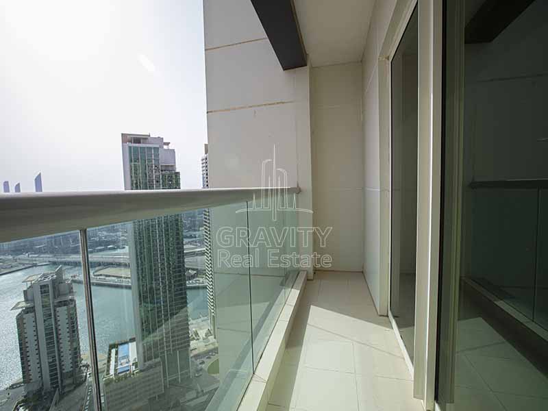 Balcony-in-marina-heights-tower