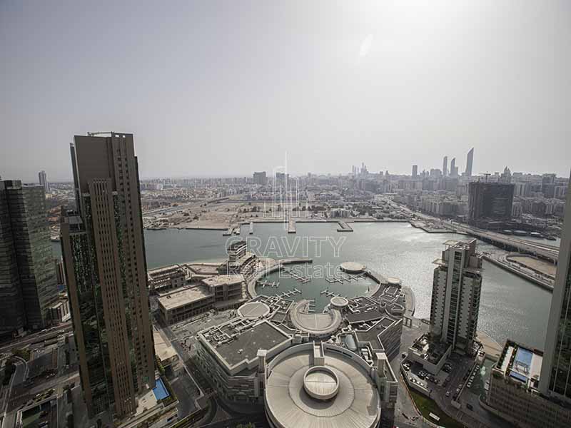 Balcony-view-of-the-marina-from-marina-heights-tower