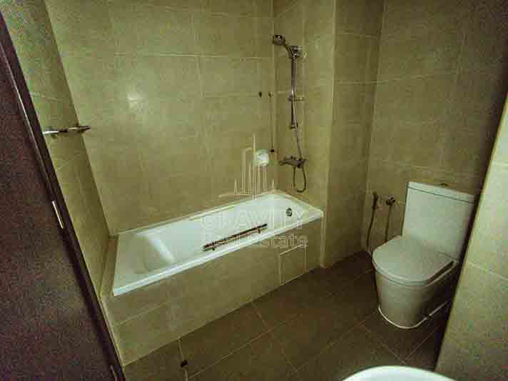 Bathroom-in-1-bedroom-apartment-in-sigma-tower-1