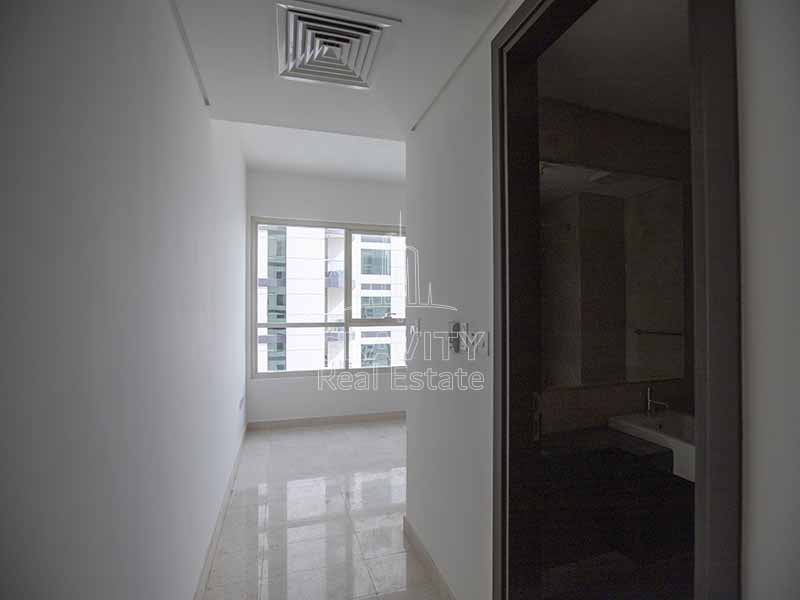 Bedroom-with-attached-toilet-in-marina-heights-tower