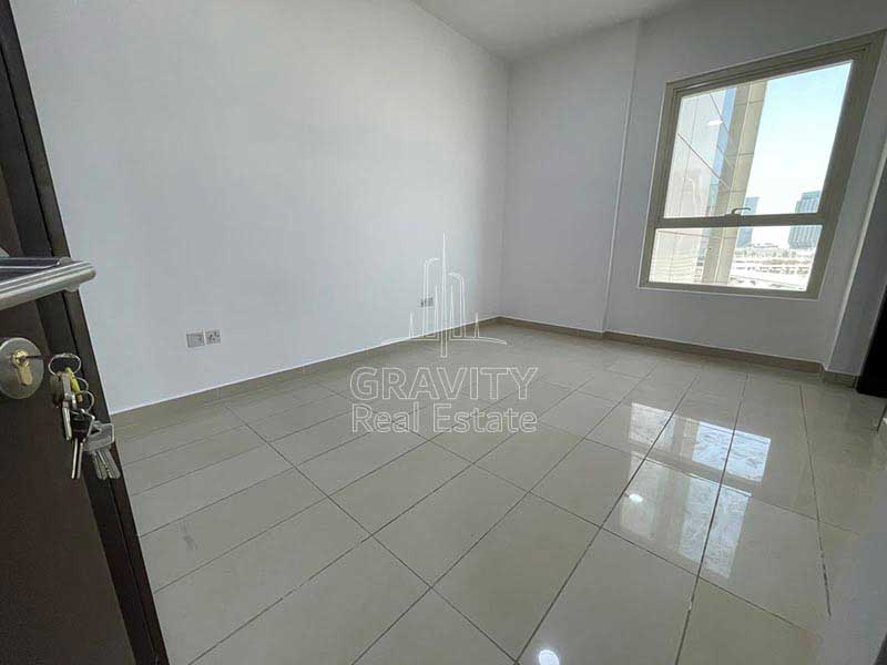 Bedroom-with-window-in-1-bedroom-apartment-for-sale-in-burooj-views