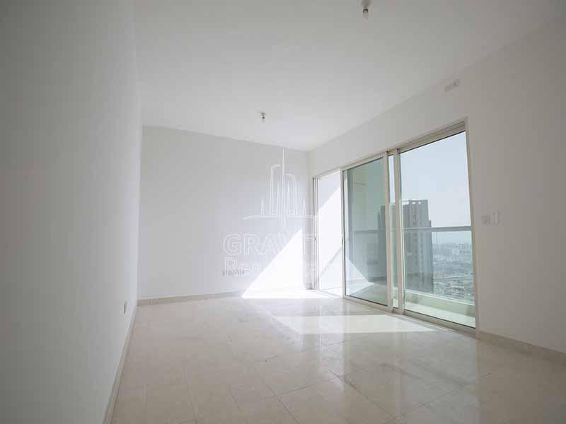 Living-room-space-with-balcony-in-marina-heights-tower