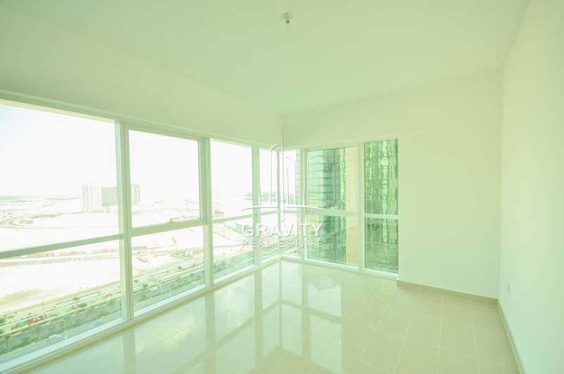 Master-Bedroom-having-community-view-in-MAG-5-Marina-Square