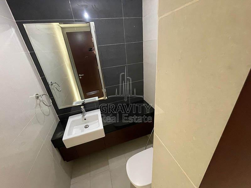 Toilet-in-apartment-for-sale-Marina-Blue-Towers