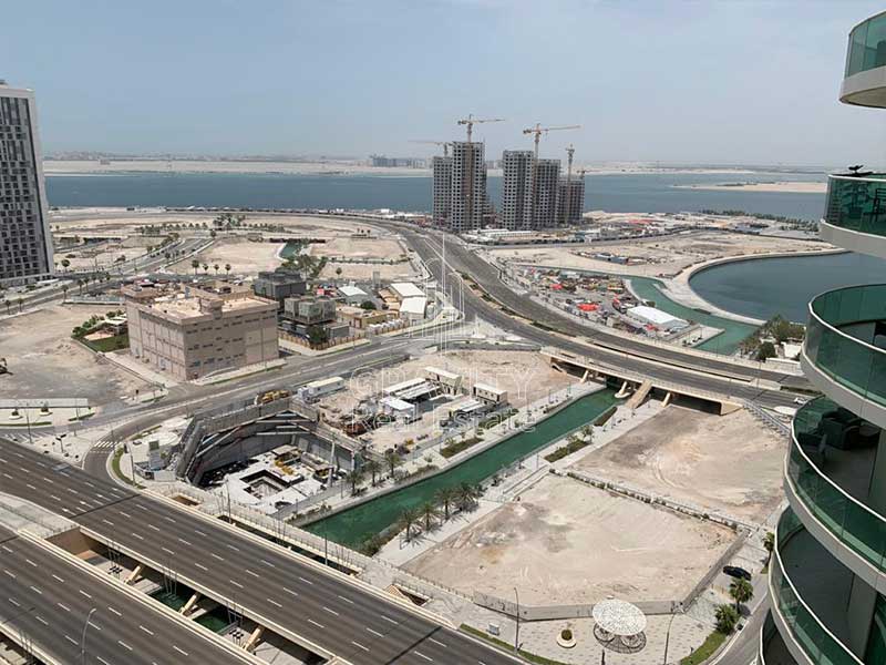 beach-tower-reem-island-coummnity-and-canal-view-from-the-balcony.