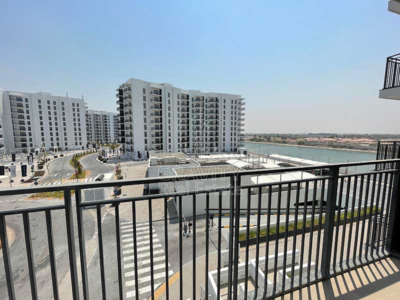Water's Edge Yas Island Nice Studio Apartment for Sale!!