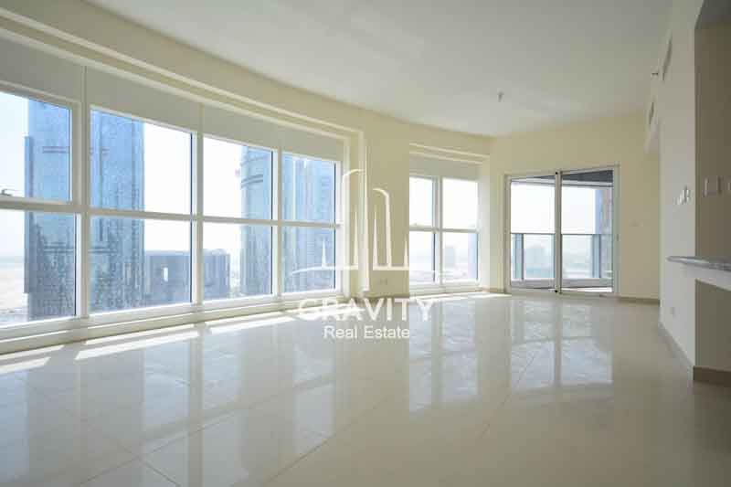 Grand-living-room-space-in-2-bedroom-apartment-in-sigma-tower-2