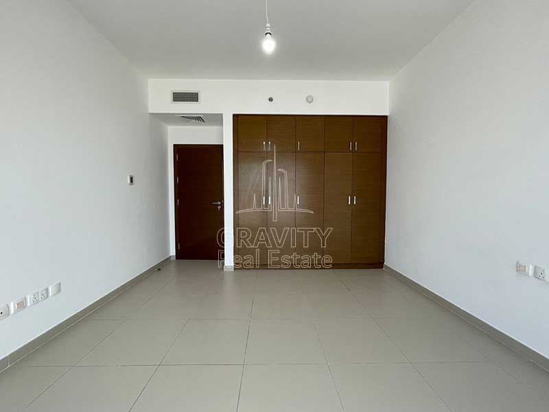 spacious-bedroom-with-built-in-wardrobes-in-2-bedroom-apartment-forsale-in-gate-tower-1