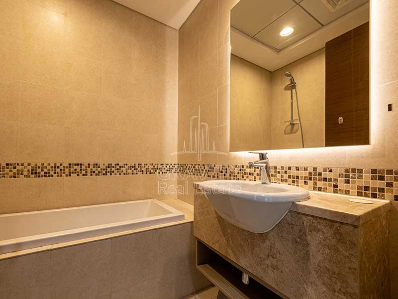 master-bathroom-with-bathtub-in-yas-island-ansam-2-bedroom-apartment