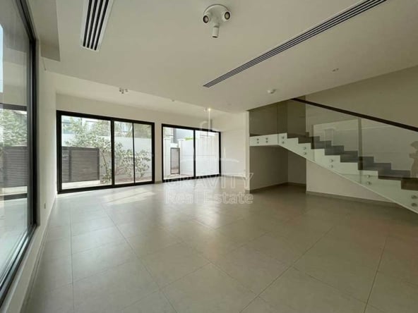 spacious-living-room-in-bloom-gardens-townhouse-abu-dhabi