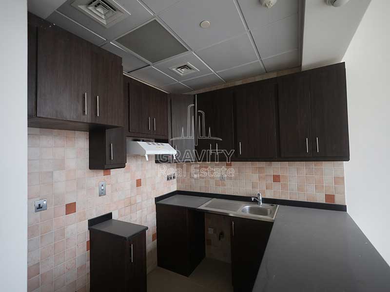 attractive-kitchen-in-studio-apartment-in-hydra-avenue-c4