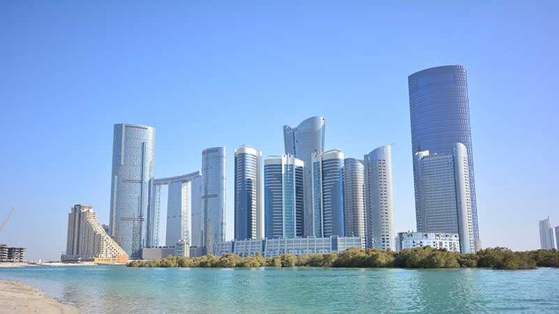 reem-island-city-of-lights-seen-from-a-distance