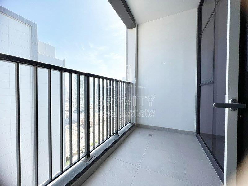 beautiful-balcony-with-steal-bars-and-the-view-is-overlooking-the-beautiful-blue-sky-line-from-the-balcony-in-the-bridges