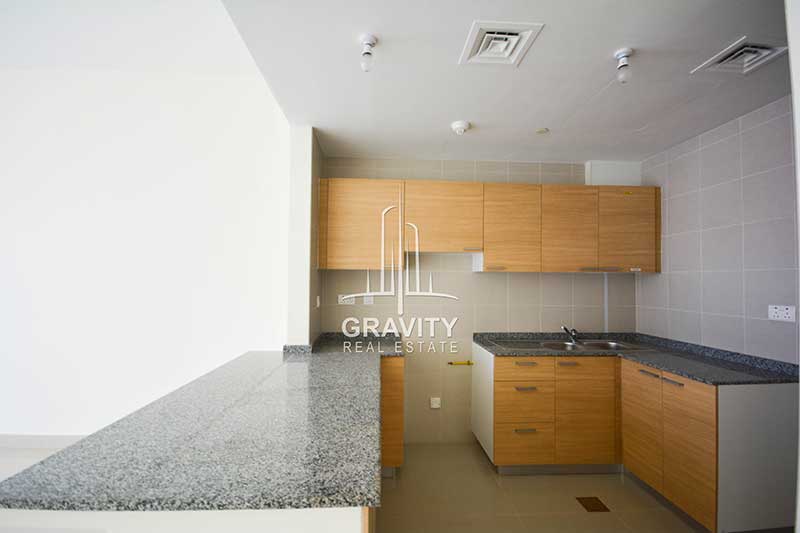 glorious-close-kitchen-marble-tiles-with-built-in-cabinet-1-bedroom-apartment-marina-bay-city-of-lights-abu-dhabi