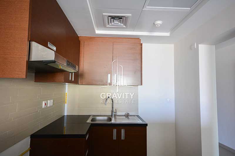 open-kitchen-in-a-1-bedroom-apartment-in-the-arc-tower-reem-island