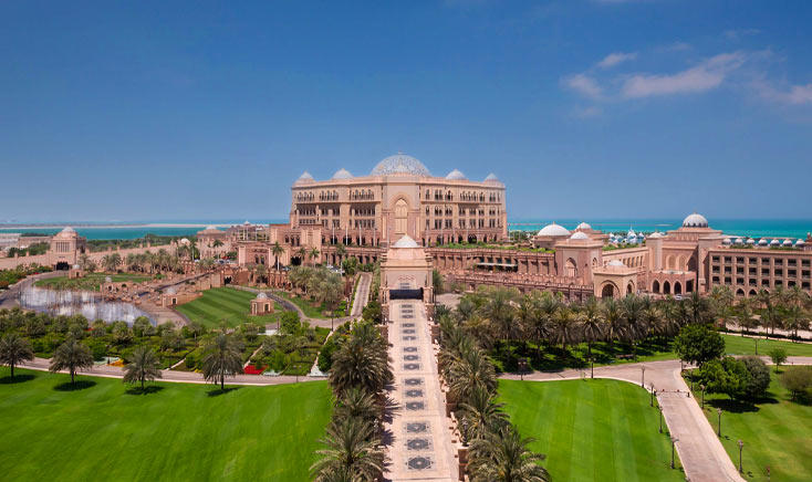 emirates-palace-with-gardens-of-green-as-seen-from-a-high-place