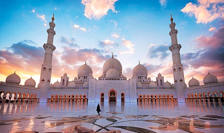 sheikh-zayed-grand-mosque-stunning-courtyard-during-sunrise