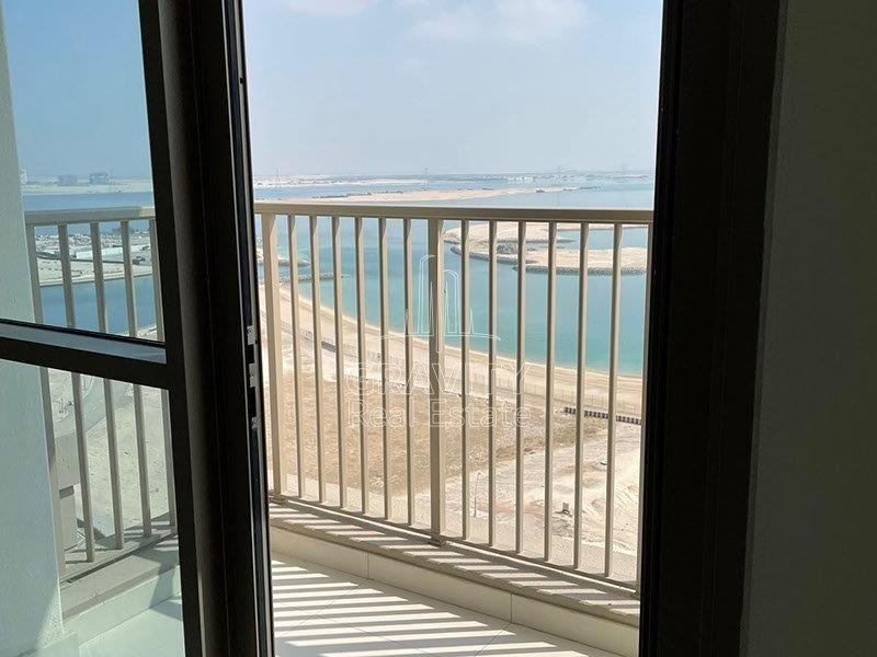 balcony-w-water-view-in-shams-reflection-tower-1-bedroom-apartment-for-rent-in-reem-island