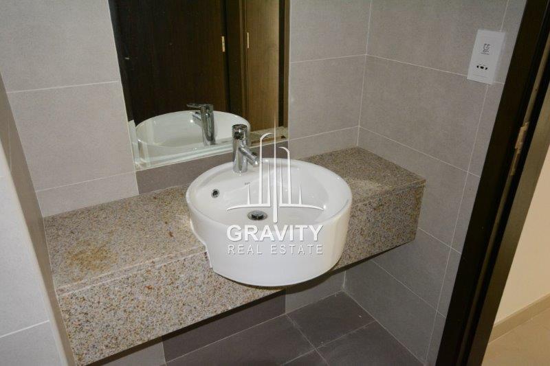 bathroom-sink-on-a-1-bedroom-apartment-in-sigma-tower-for-rent