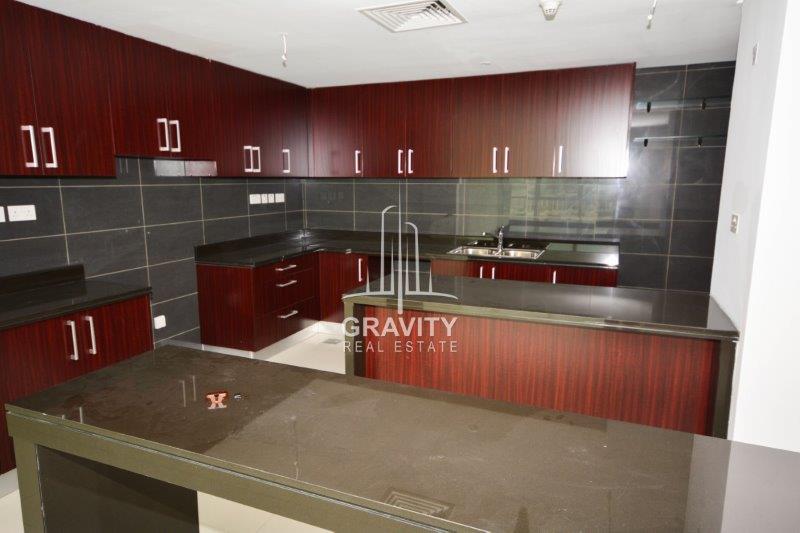 big-open-kitchen-area-in-mag-5-reem-island