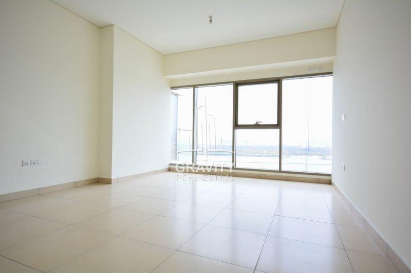 clean-living-room-with-view-the-wave-abu-dhabi