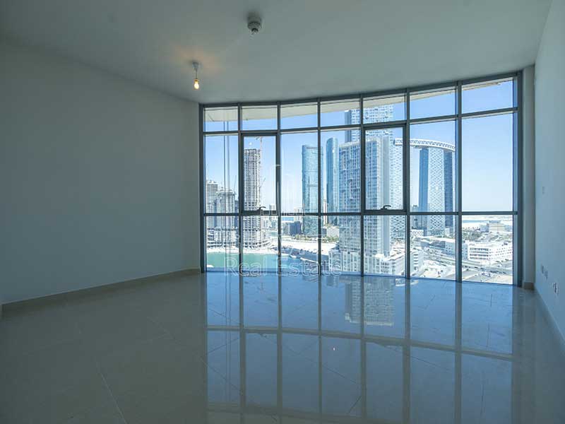 cozy-master-bedroom-in-3-bedroom-apartment-in-julphar-residence-al-reem-island