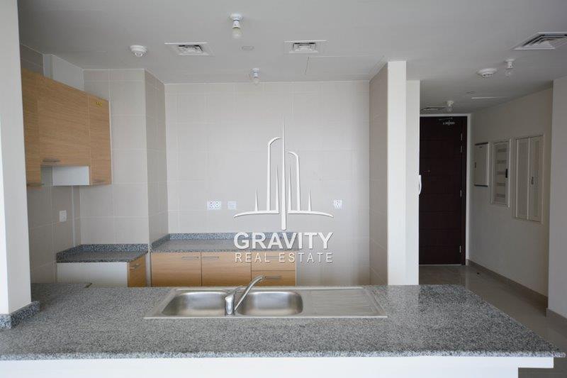 excellent-kitchen-on-a-1-bedroom-apartment-in-sigma-tower-for-rent