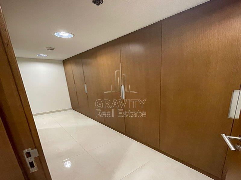 hallway-of-a-2-bedroom-apartment-in-al-hadeel-al-raha-beach