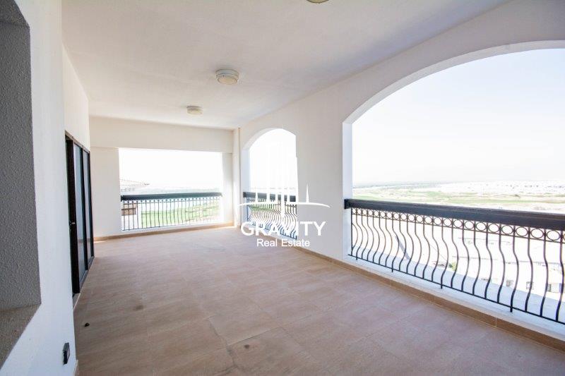 huge-balcony-in-a-3-bedroom-apartment-in-ansam-1-yas-island