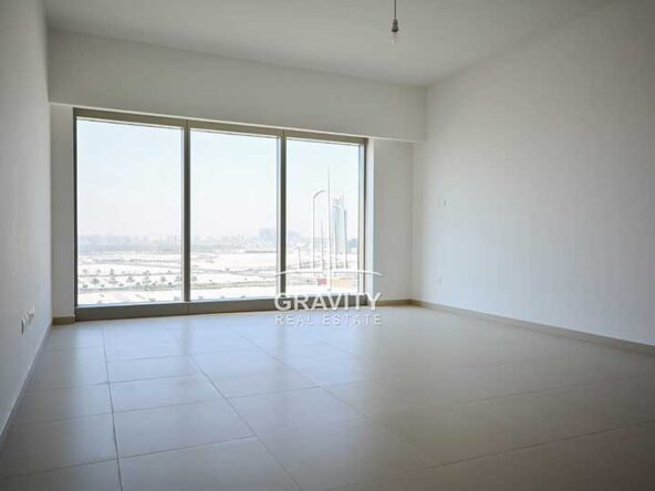 living-area-with-excellent-view-in-studio-apartment-in-gate-tower-1