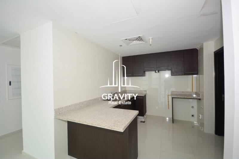 modern-and-well-maintained-kitchen-w-marble-countertops--in-a-3br-apartment-in-horizon-towers-for-rent