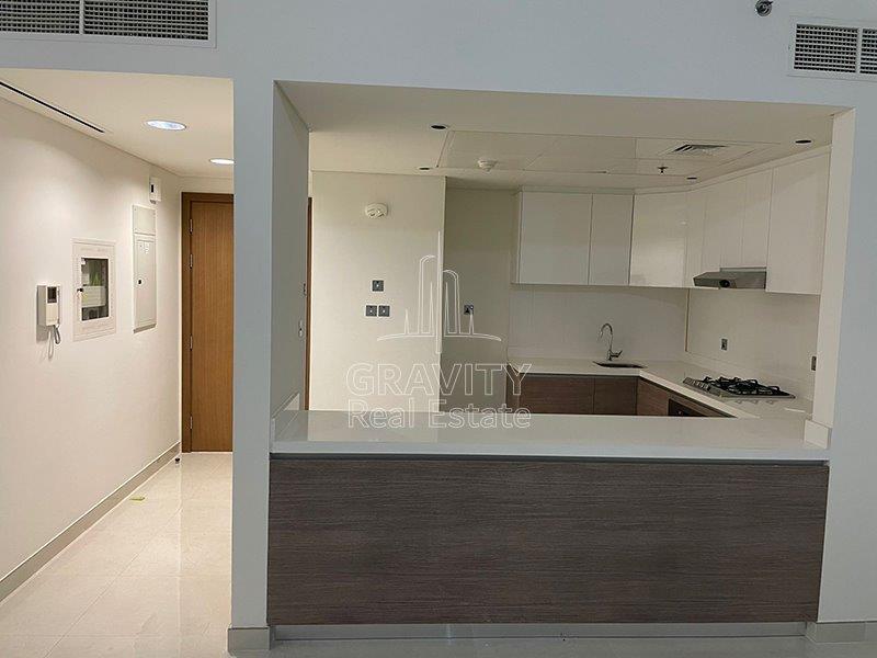 modern-kitchen-of-a-2-bedroom-apartment-in-al-hadeel-al-raha-beach