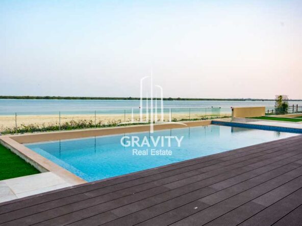 private-pool-in-backyard-of-5-bedroom-villa-in-hidd-al-saadiyat-with-direct-access-to-beach