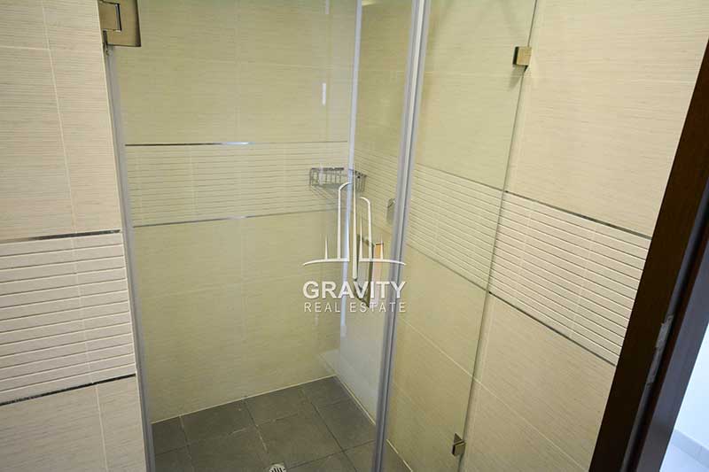 shower-are-in-bathroom-of-studio-apartment-in-gate-tower-1