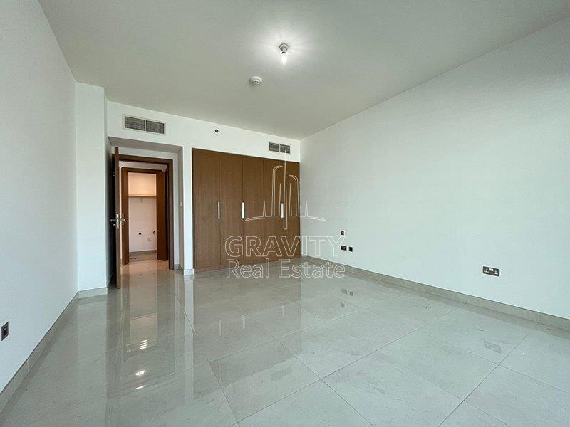 spacious-bedroom-with-built-in-wardrobe-of-a-2-bedroom-apartment-in-al-hadeel-al-bandar-raha-beach