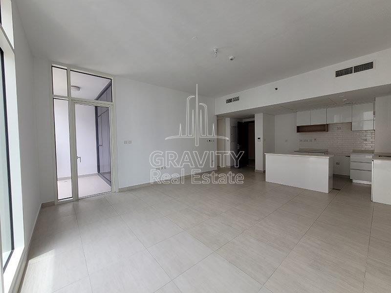 spacious-living-room-with-nice-space-in-the-bridges-abu-dhabi