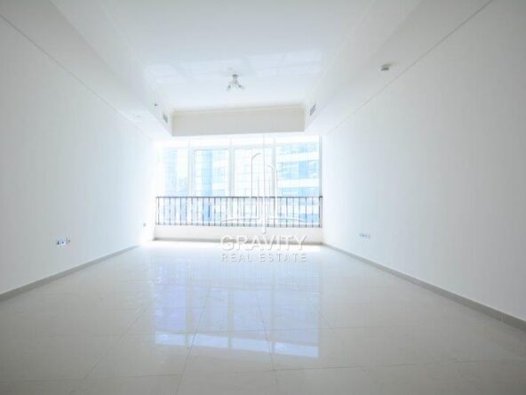 very-spacious-living-room-in-2-bedroom-apartment-in-hydra-tower-c5