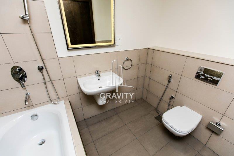 well-maintained-bathroom--in-a-2-Bedroom-apartment-in-the-wave-tower-reem-island