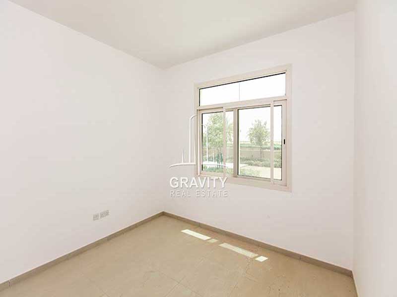 al-ghadeer-abu-dhabi-property-bed-room-view-from-back-with-window