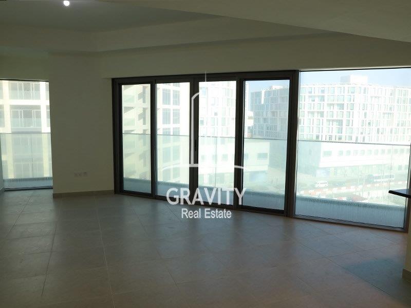 amazing-lighting-from-huge-glass-panelled-of-a-2bedroom-apartment-in-saadiyat-island-park-view