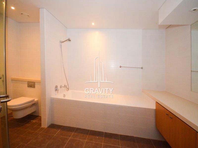 bathroom-with-bathtub-of-a-2-bedroom-apartment-in-al-maha-1-raha-beach-for-sale