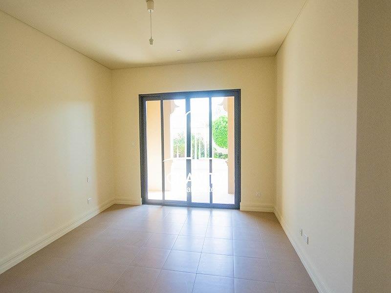 bedroom-2-of-a-2-bedroom-apartment-in-saadiyat-island-beach-residence-for-sale