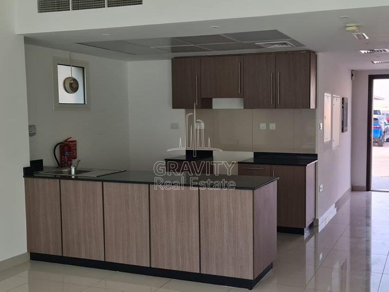 fully-fitted-open-kitchen-of-a-3-bedroom-villa-in-al-reef-2-manazel-for-rent (1)