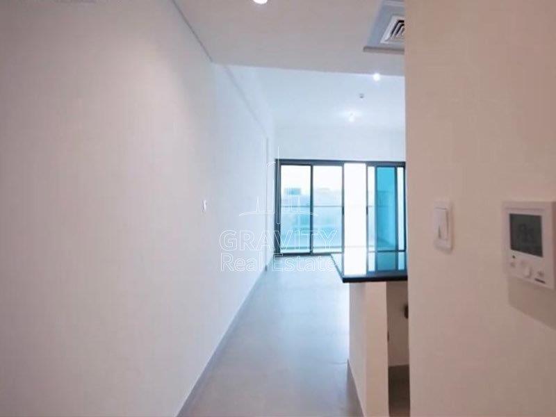 hall-of-a-studio-apartment-in-saadiyat-park-view-for-sale