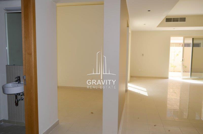 hallway-of-a-3-bedroom-villa-in-al-raha-gardens-for-rent