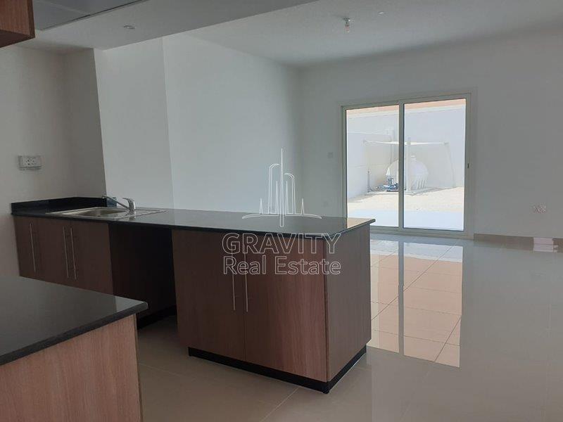 open-kitchen-with-backyard-view-manazel-al-reef-2