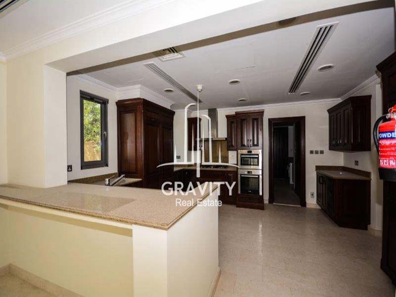 spacious-and-fitted-kitchen-of-a-4-bedroom-unit-in-saadiyat-beach-villas-for-sale