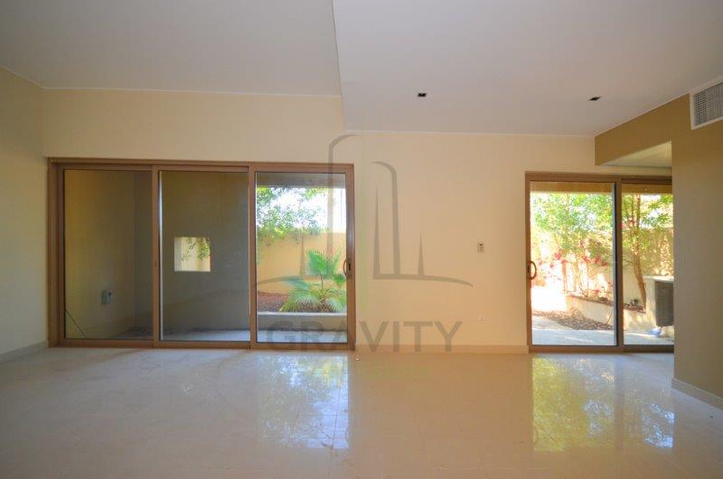 spacious-living-area-of-a-3-bedroom-townhouse-in-al-mariah-community-raha-gardens-for-rent